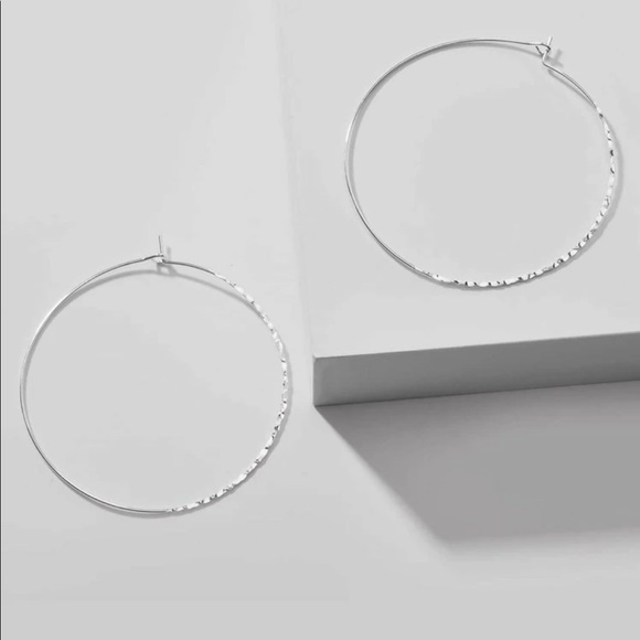 Jewelry - • Nena • Simple Hoops